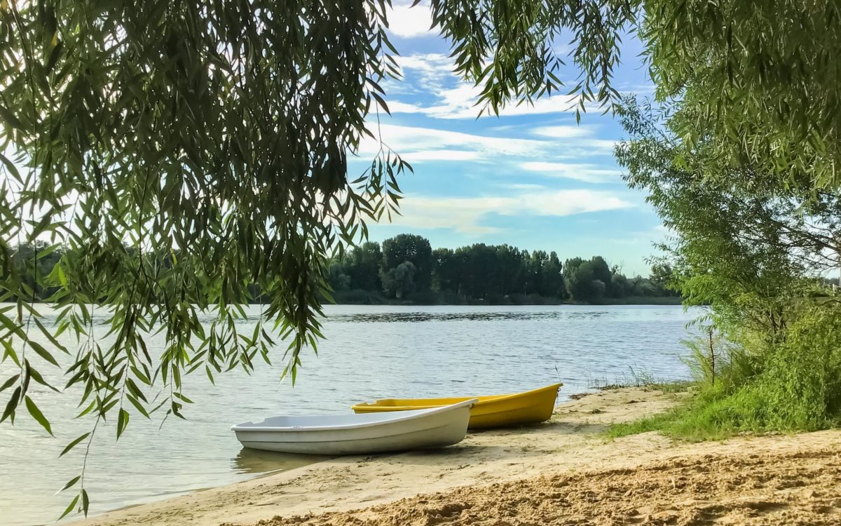 Strandkalauz: a legjobb vízpartok diákbarát módon