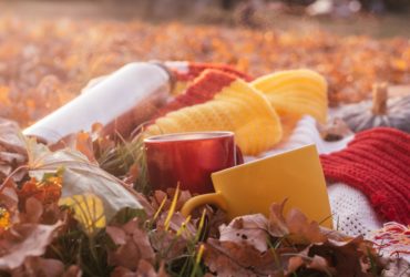 Compblurred-bright-red-and-yellow-cups-with-hot-tea-an-2025-03-09-19-25-49-utc-min Compblurred-bright-red-and-yellow-cups-with-hot-tea-an-2025-03-09-19-25-49-utc-min